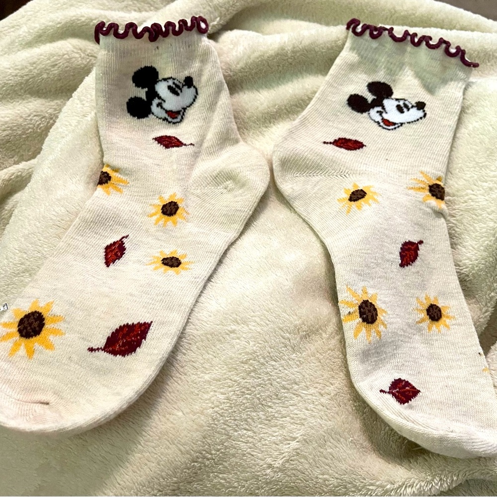 Mickey and sunflower fall socks. Shoe size size 4-10 sock size 9-11 - Picture 1 of 2